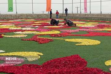 Västasiens största blommatta i centrala Iran