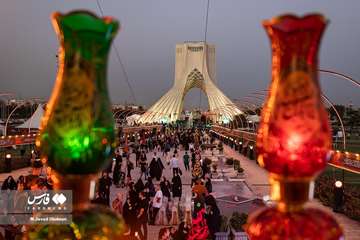 ”Muharram-stadens” första sorgeceremoni i Teheran, Frihetsrondellen