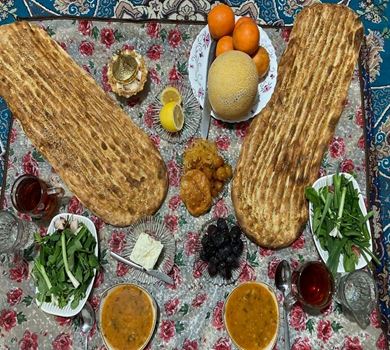 Iftar-traditionen i månaden ramadan, en vacker manifestation av människors medkänsla