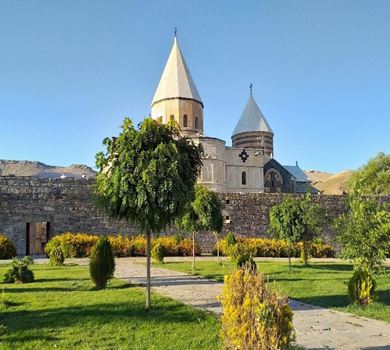 Sankt Taddeusklostret och den årliga armeniska ceremonin där