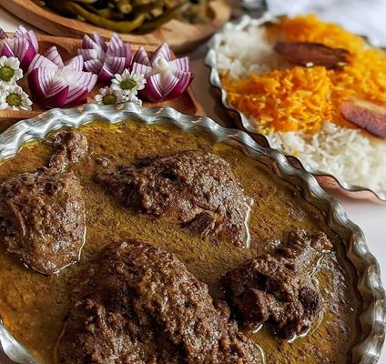 Khoresht-e Fesenjan