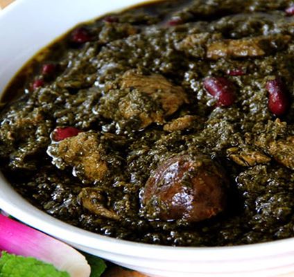 Qorme sabzi (bräserat kött med örter)