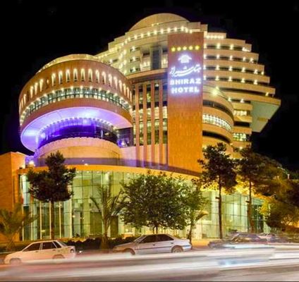 Shiraz Grand Hotel, med fin utsikt över Shiraz