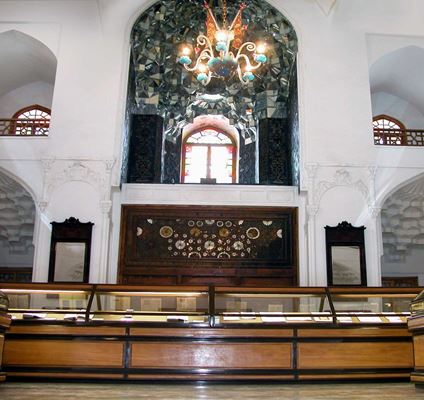 Tabriz Koran- och bokmuseum, en utställning av konst som tjänar religiösa övertygelser