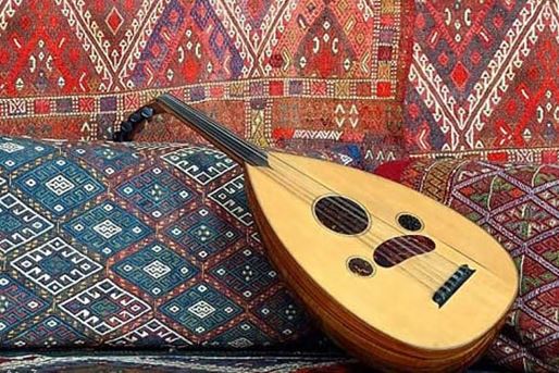 Barbat, iranskt instrument som är förfadern till den arabiska ouden