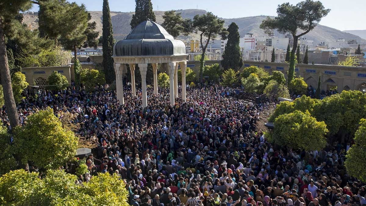 Hafez mausoleum 