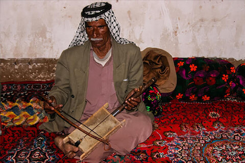 Robab, persiskt musikinstrument