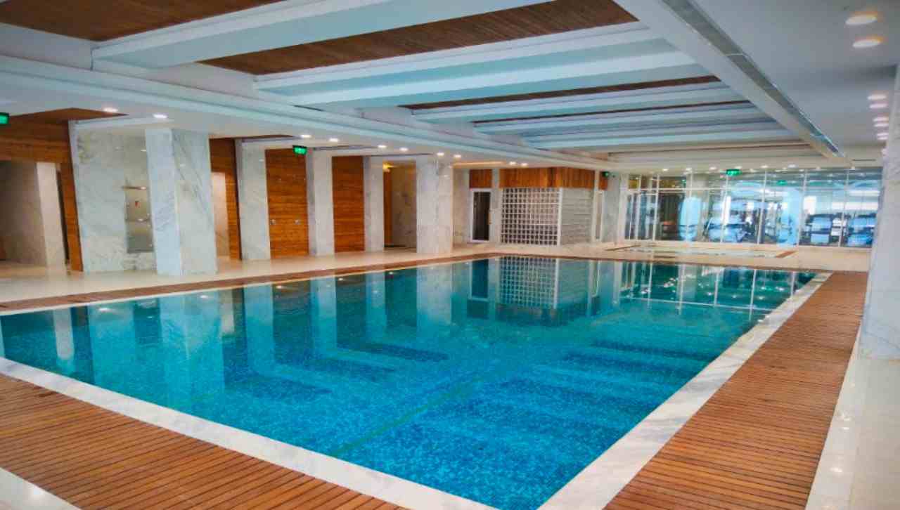 Mizban Hotel i Babolsar