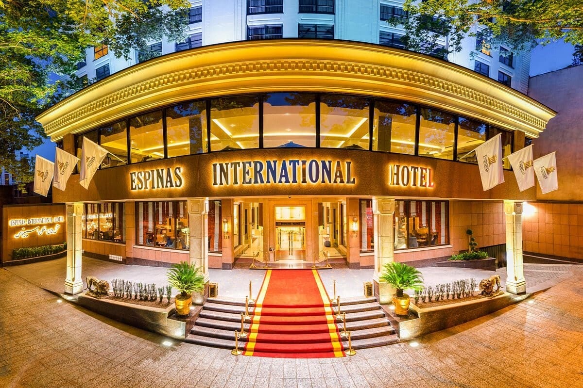 Espinas International Hotel, bo lyxigt mitt i Teheran