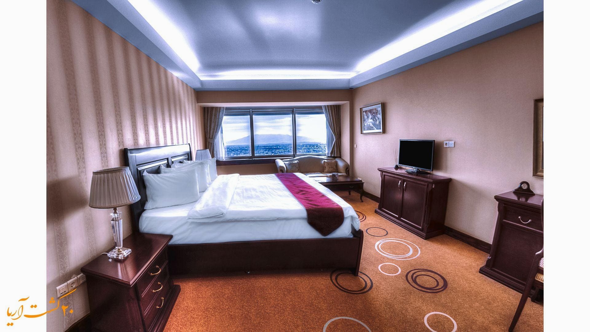 Shiraz Grand Hotel