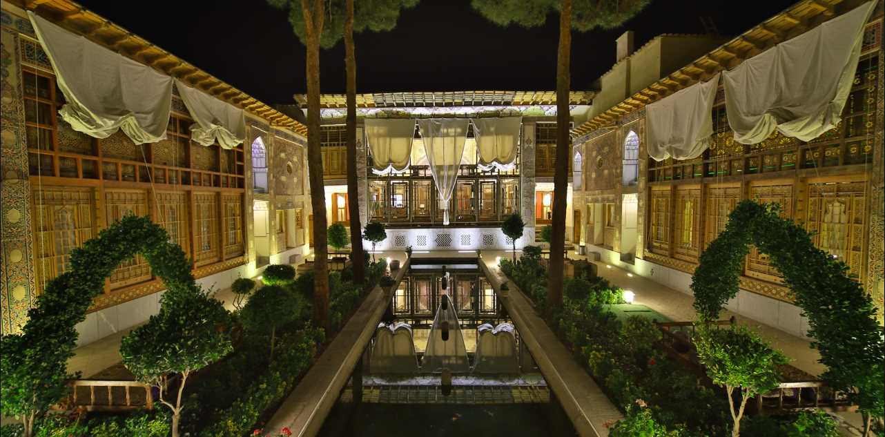 Sarhang Palace Museum Hotel