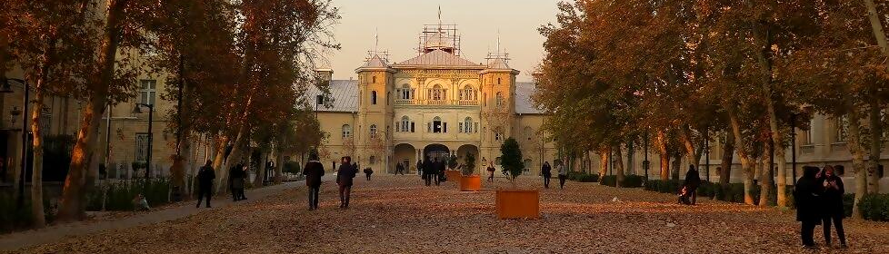 Tehran University of Art, det största komplexet för högre konstutbildning i Iran