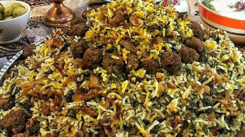 Kalam polo shirazi (shirazikålris), en hälsosam och traditionell maträtt