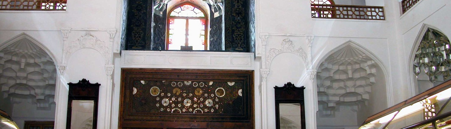 Tabriz Koran- och bokmuseum, en utställning av konst som tjänar religiösa övertygelser